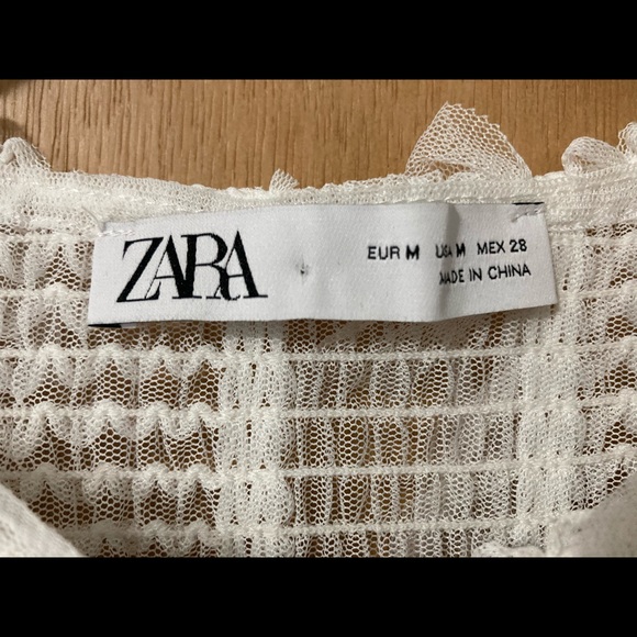 Fun and Festive Zara Top - Picture 3 of 3